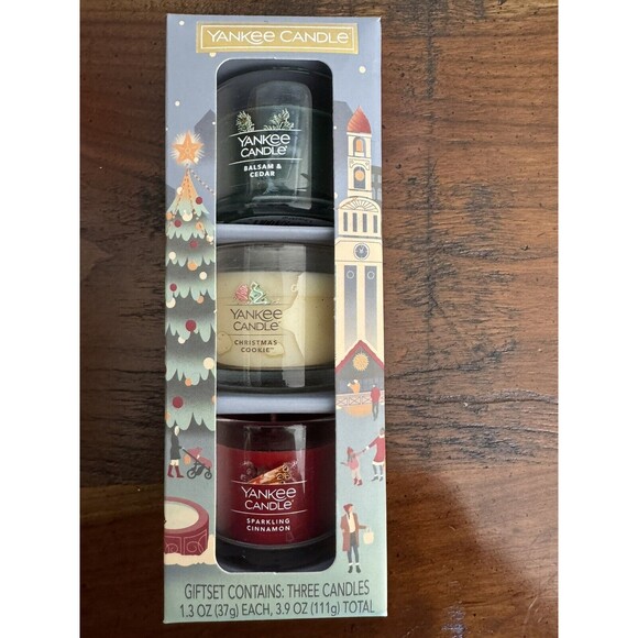 Yankee Candle‎ Christmas Classics Minis Burn 7-10 Hours Each New In Gift Box - Picture 1 of 4